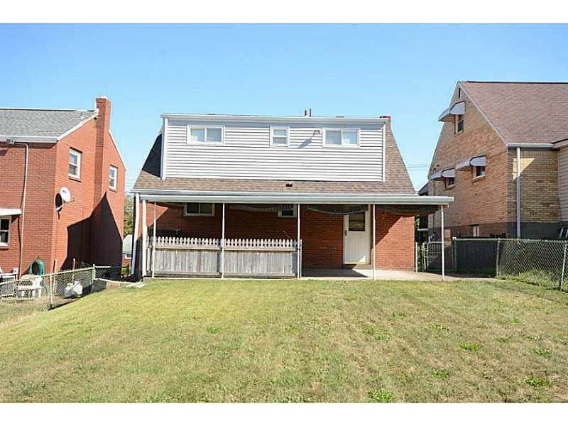 536 Springfield Street Pittsburgh, PA 15220 - Photo 22 of 25 Exterior Back.