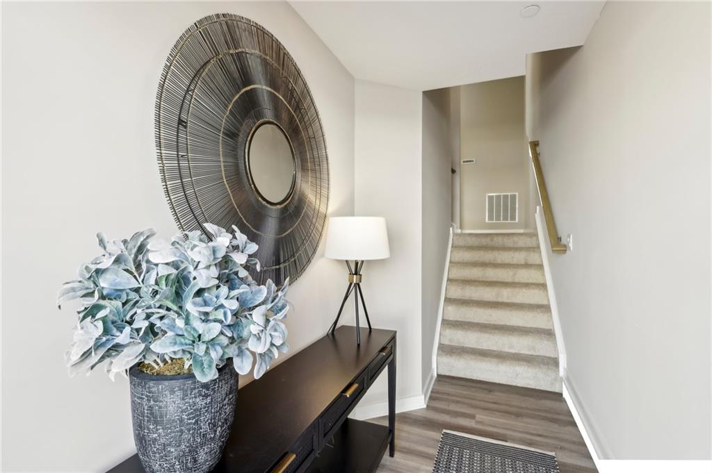 142 River Rdg Drive Moon Township, PA 15108 - Photo 3 of 24