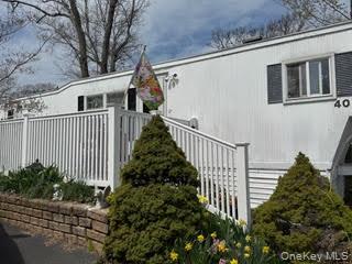 1964 River Road, Unit 40 Calverton, NY 11933 - Photo 2 of 21 Gallery Image 2