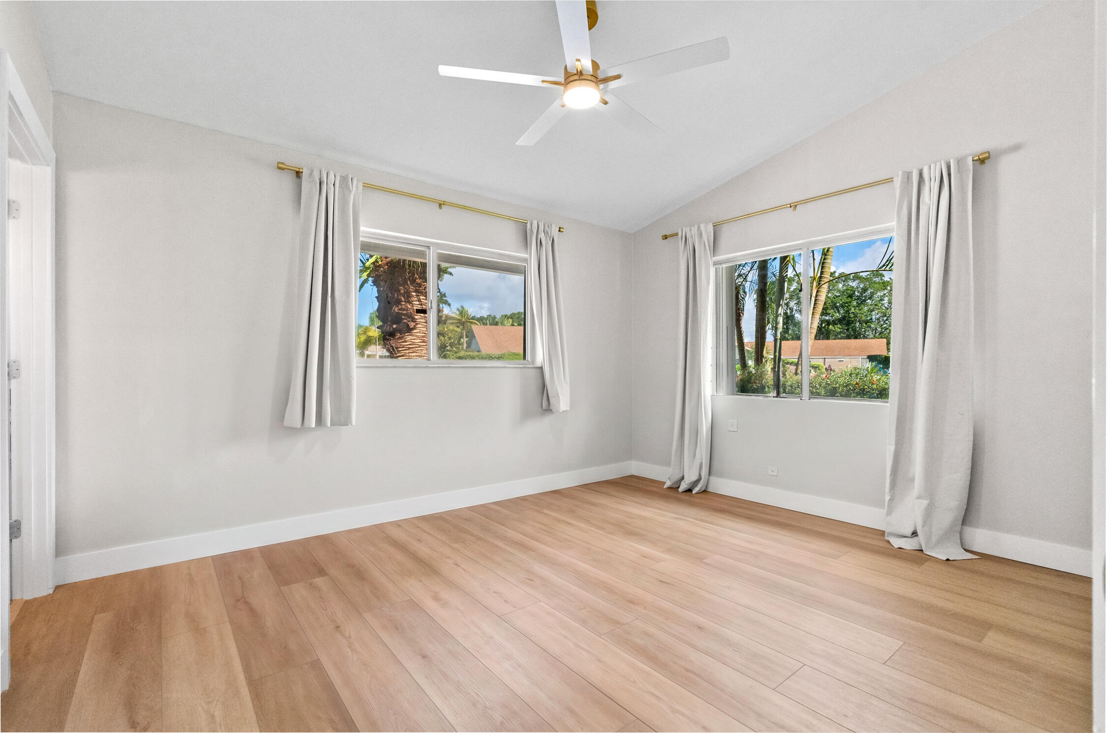 74 Vista Del Rio Boynton Beach, FL 33426 - Photo 10 of 26 DSC09507-Edit-2