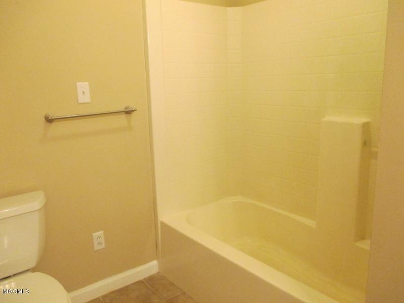 14101 Seaman Road Vancleave, MS 39565 - Photo 15 of 28 MASTER BATH