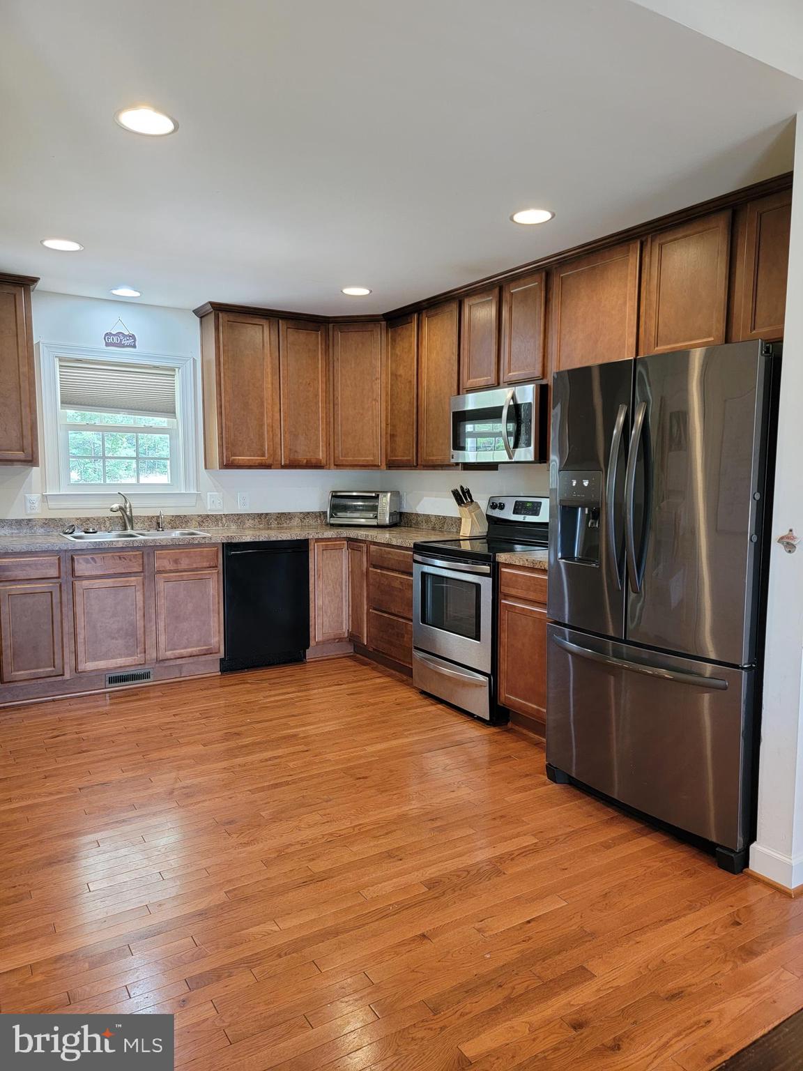 20797 Lahore Road Orange, VA 22960 - Photo 3 of 16 Kitchen