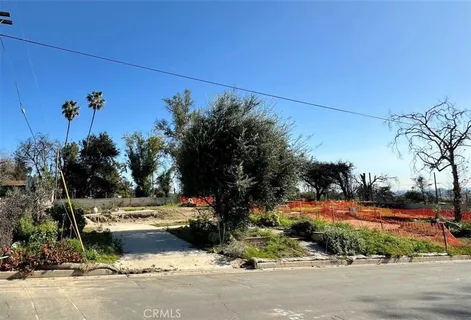 $429,000 | 3262 North Raymond Avenue, Altadena, CA 91001