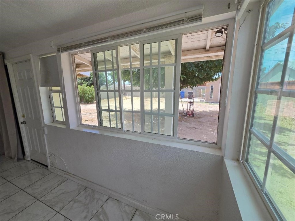 1510 East Ave R Palmdale, CA 93550 - Photo 15 of 28 Gallery Image 15