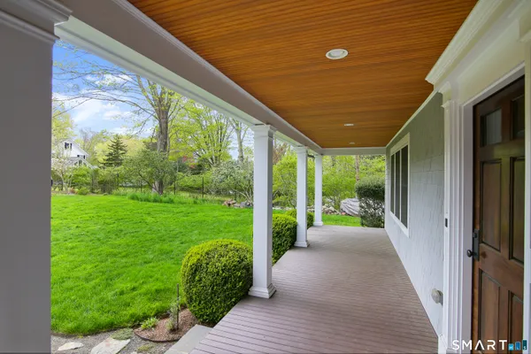 a view of a backyard with garden