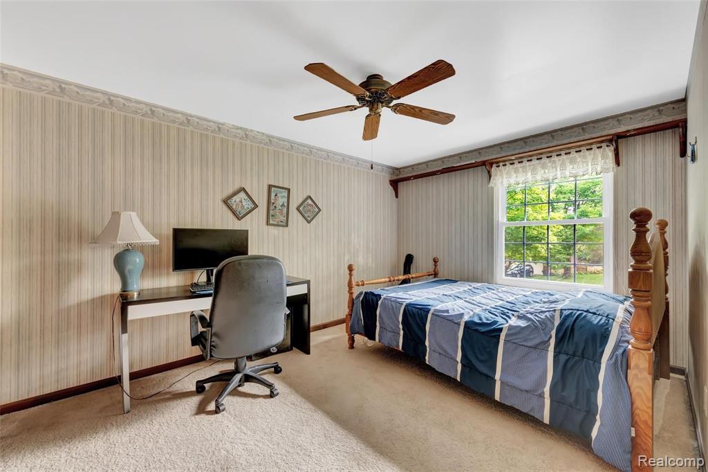 21931 Sunflower Road Novi, MI 48375 - Photo 20 of 34