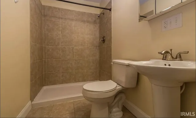 $269,900 | 106 South Roosevelt Street, Bloomington, IN 47408