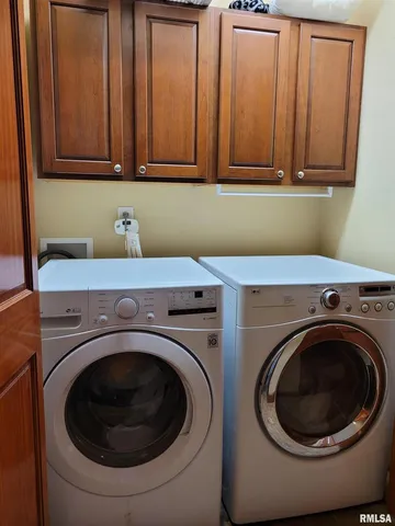 $300,000 | 19650 North Pisque Lane, Woodlawn, IL 62898