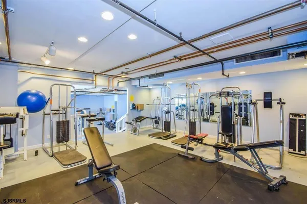 $1,995 | 101 South Raleigh Avenue, Unit 320, Atlantic City, NJ 08401