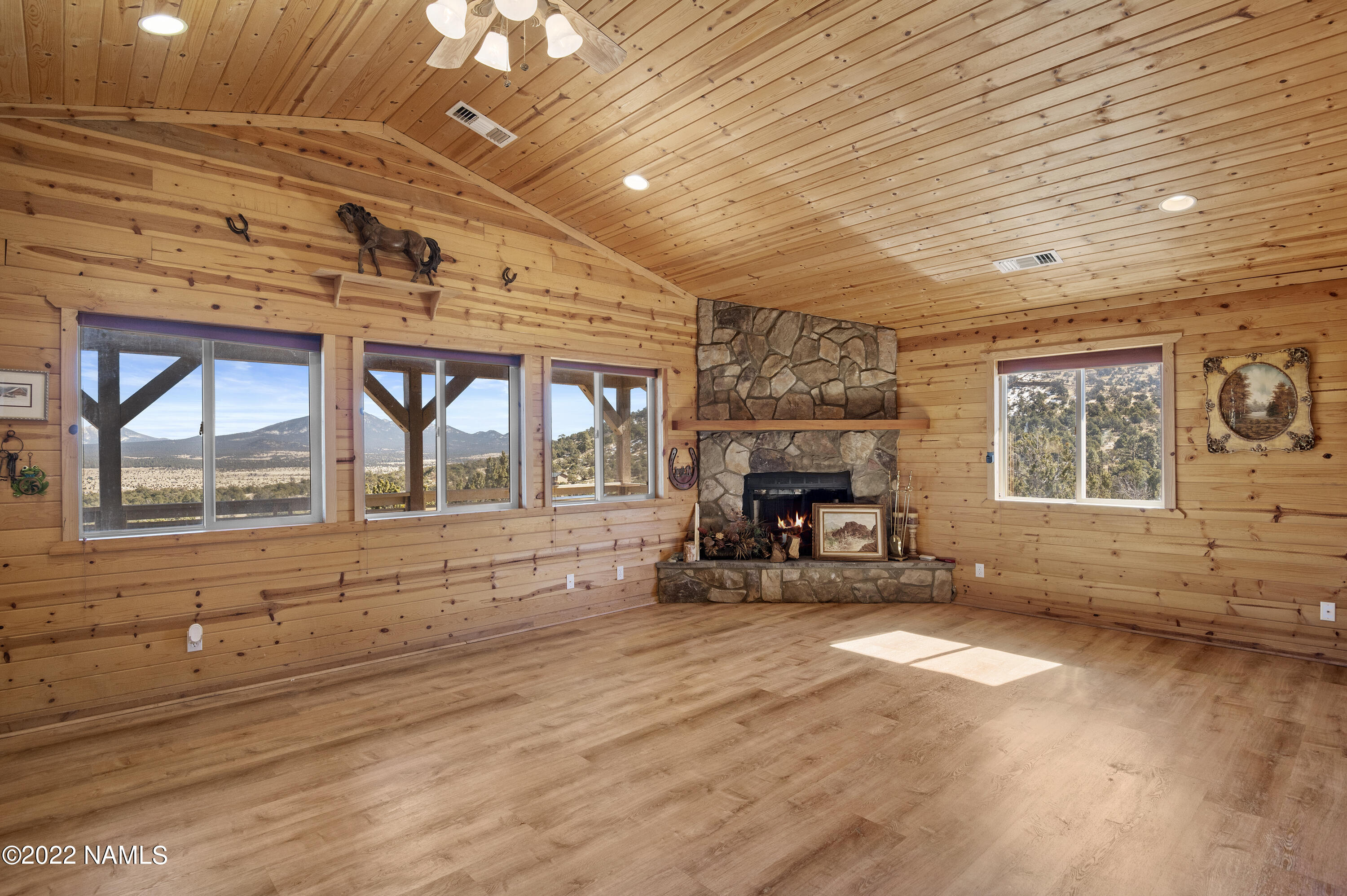 1589 East Spring Valley Road Williams, AZ 86046 - Photo 27 of 48 DSC_1005