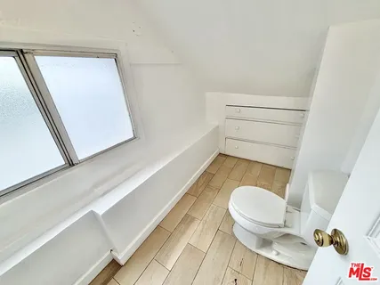 $1,750 | 288 South Coronado Street, Los Angeles, CA 90057
