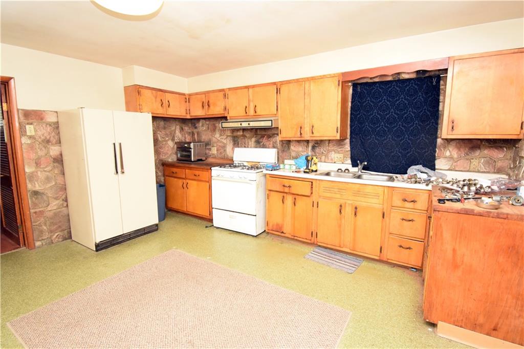 1260 Hope Hollow Road Carnegie, PA 15106 - Photo 8 of 20 Gallery Image 8