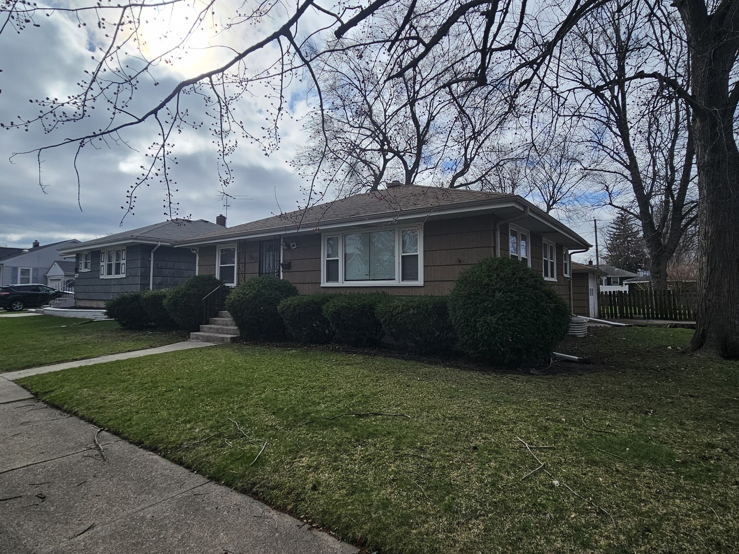 3617 Monroe Street Lansing, IL 60438 - Photo 2 of 12