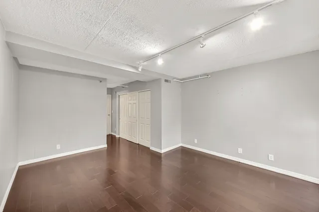 $234,900 | 270 East Highland Avenue, Unit 1011, Milwaukee, WI 53202