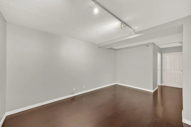 $234,900 | 270 East Highland Avenue, Unit 1011, Milwaukee, WI 53202