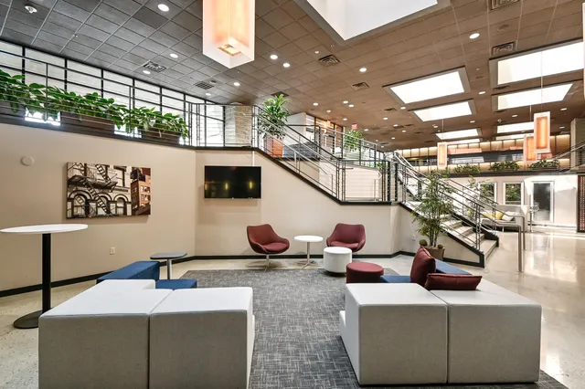 $234,900 | 270 East Highland Avenue, Unit 1011, Milwaukee, WI 53202