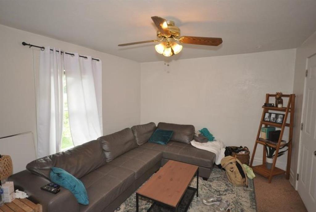 626-628 Pittsburgh Street Springdale, PA 15144 - Photo 19 of 34 a living room with furniture and wooden floor