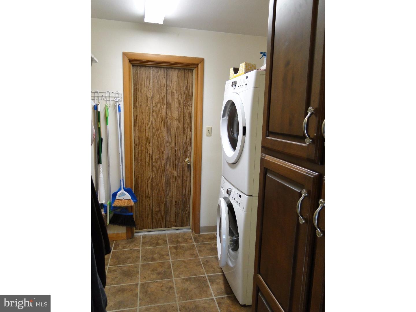 5116 Fairlawn Road Center Valley, PA 18034 - Photo 11 of 23 Gallery Image 11