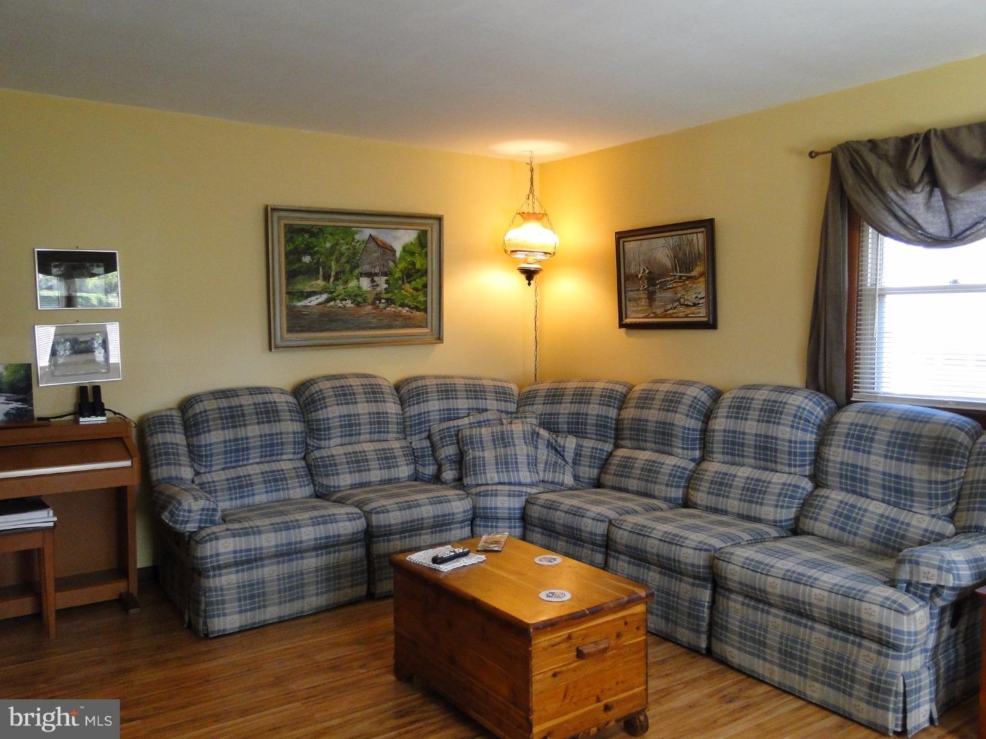 5116 Fairlawn Road Center Valley, PA 18034 - Photo 9 of 23 Gallery Image 9