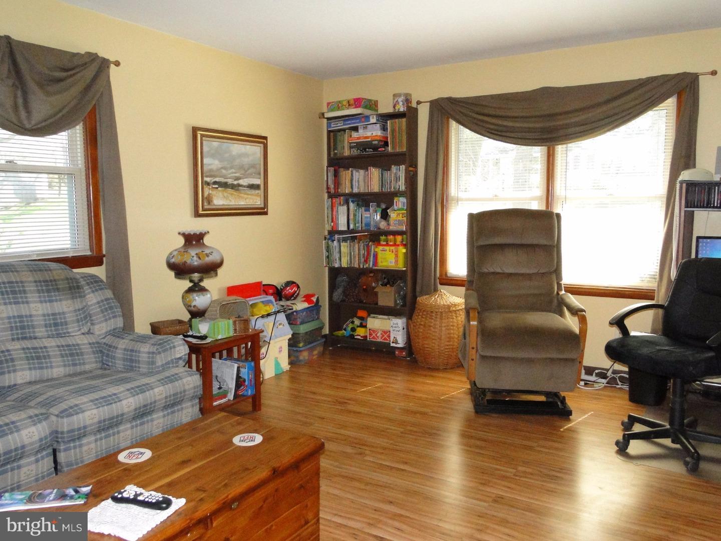 5116 Fairlawn Road Center Valley, PA 18034 - Photo 10 of 23 Gallery Image 10