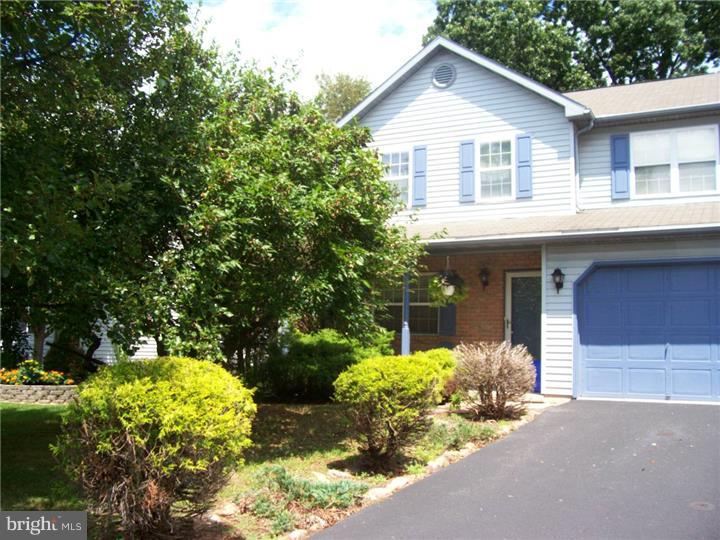231 North View Road Fleetwood, PA 19522 - Photo 1 of 19 Exterior Front