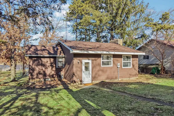 $425,000 | N3901 Wildcat Road, Poynette, WI 53955