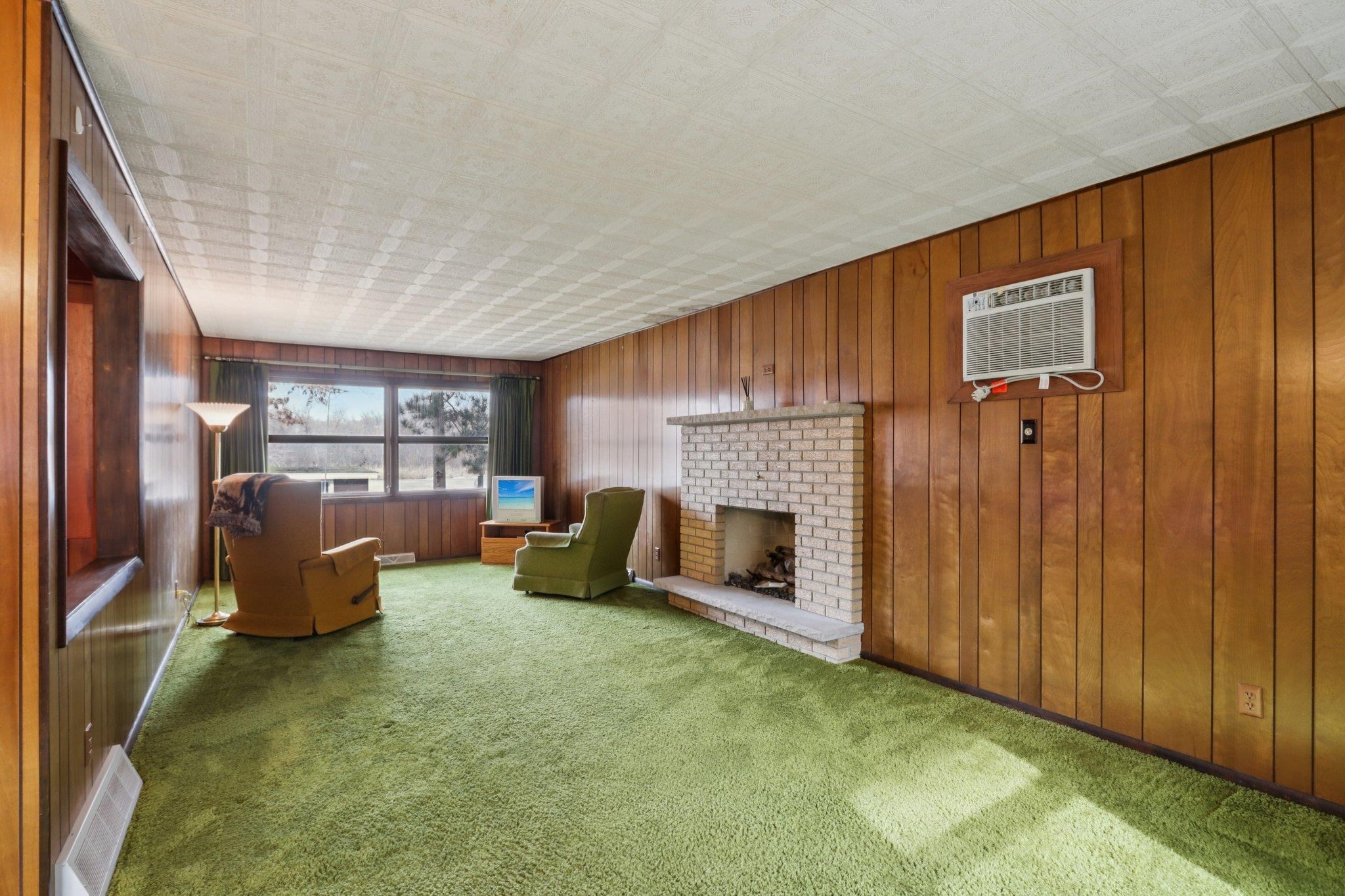 N3901 Wildcat Road Poynette, WI 53955 - Photo 6 of 57