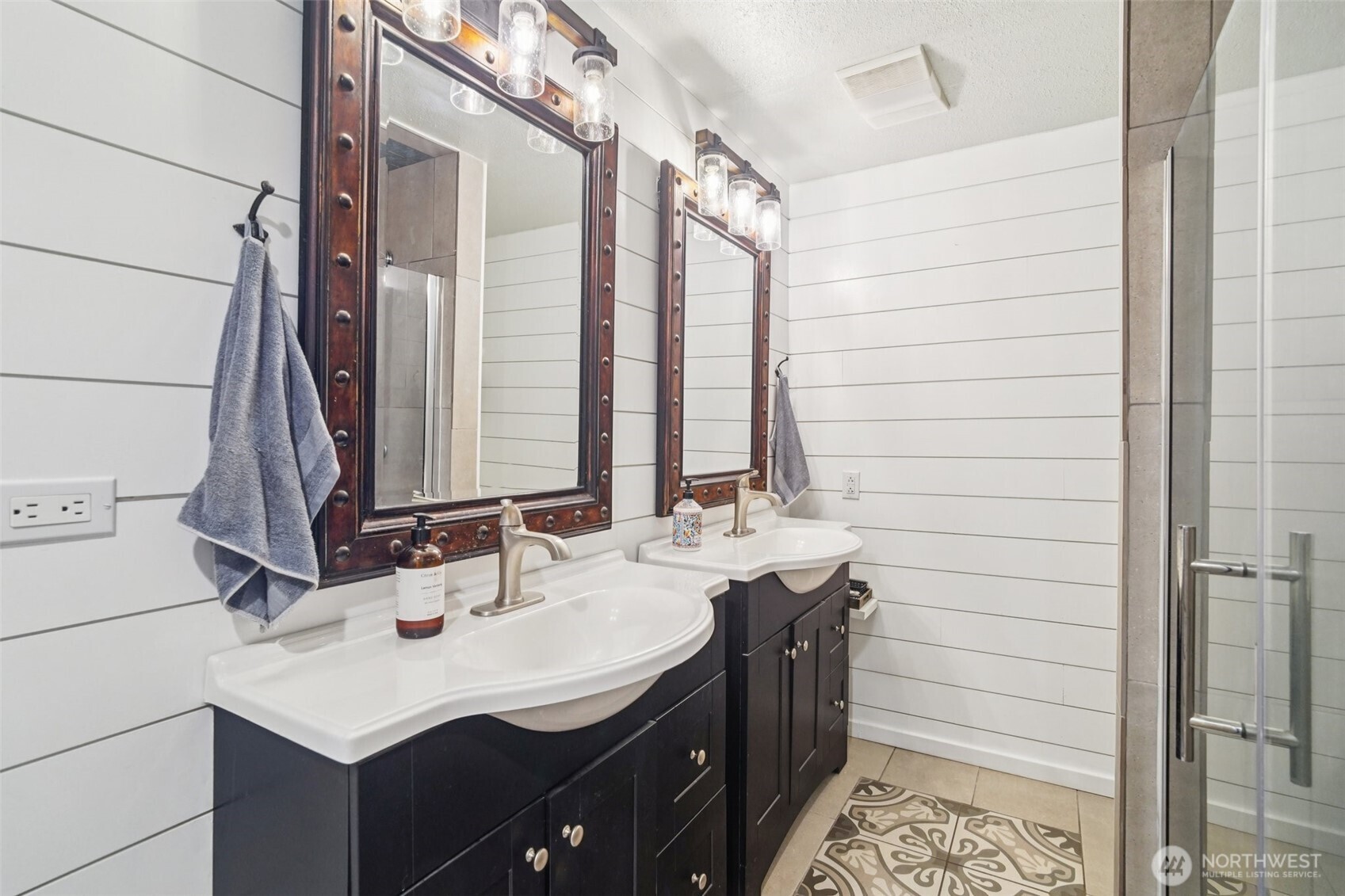 1202 Eleanor Court Steilacoom, WA 98388 - Photo 13 of 34