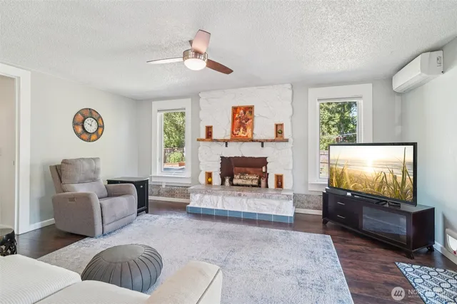 $670,000 | 1202 Eleanor Court, Steilacoom, WA 98388