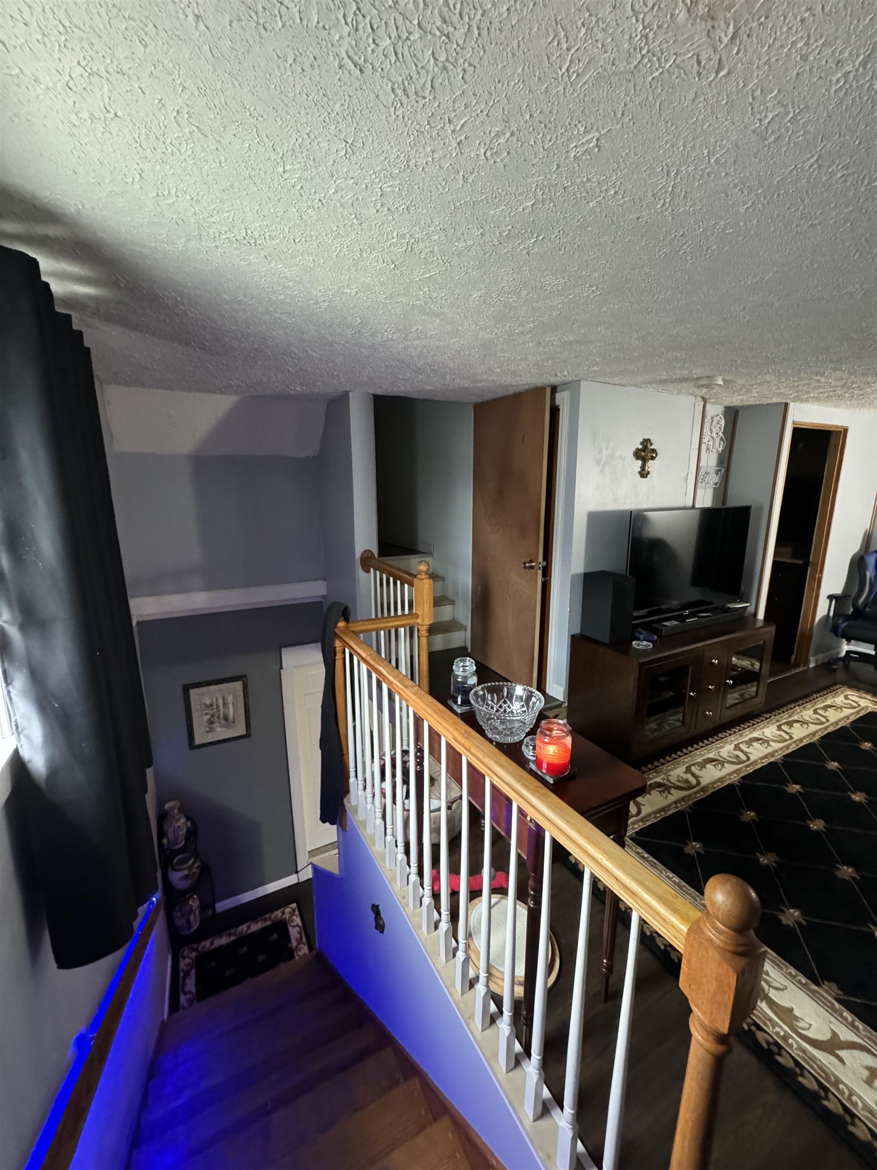 37 Dutton Street Manchester, NH 03104 - Photo 9 of 11