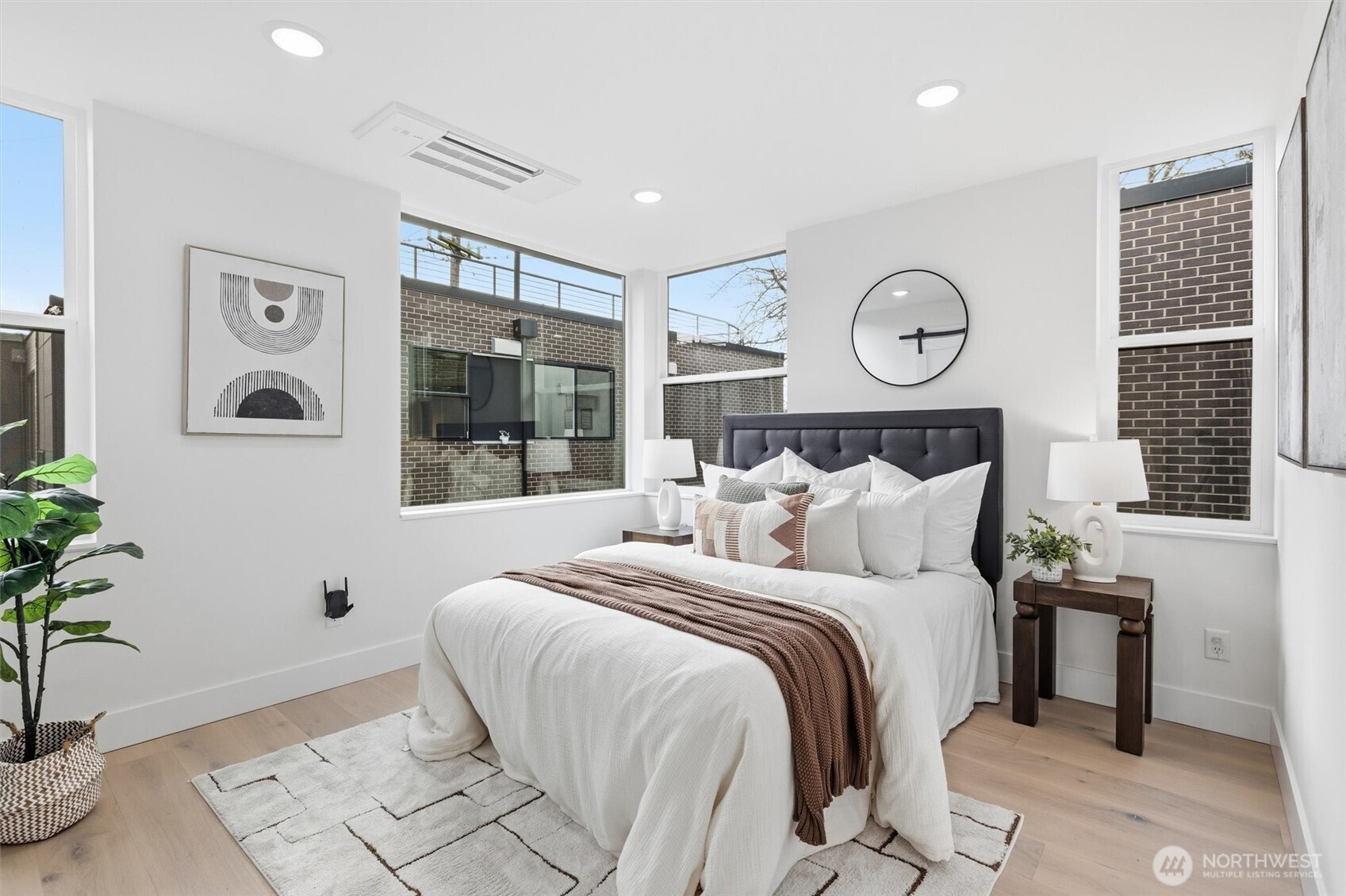 2018 Fairview Avenue East, Unit B Seattle, WA 98102 - Photo 15 of 33