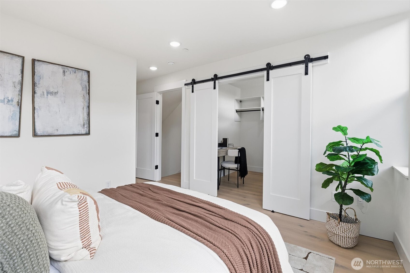 2018 Fairview Avenue East, Unit B Seattle, WA 98102 - Photo 16 of 33