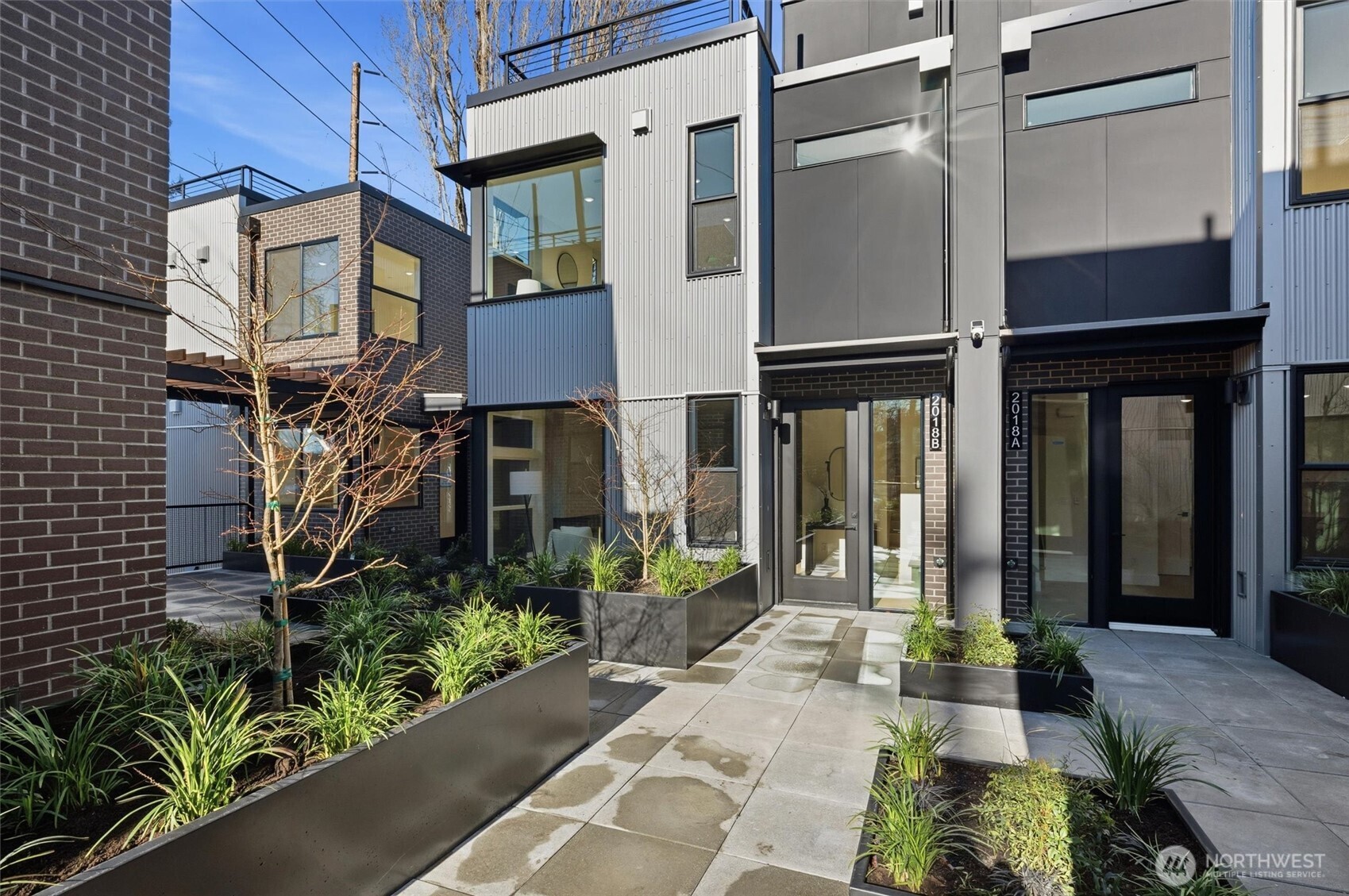 2018 Fairview Avenue East, Unit B Seattle, WA 98102 - Photo 25 of 33