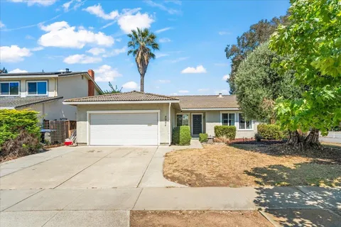 $1,458,000 | 4584 Thousand Oaks Drive, San Jose, CA 95136