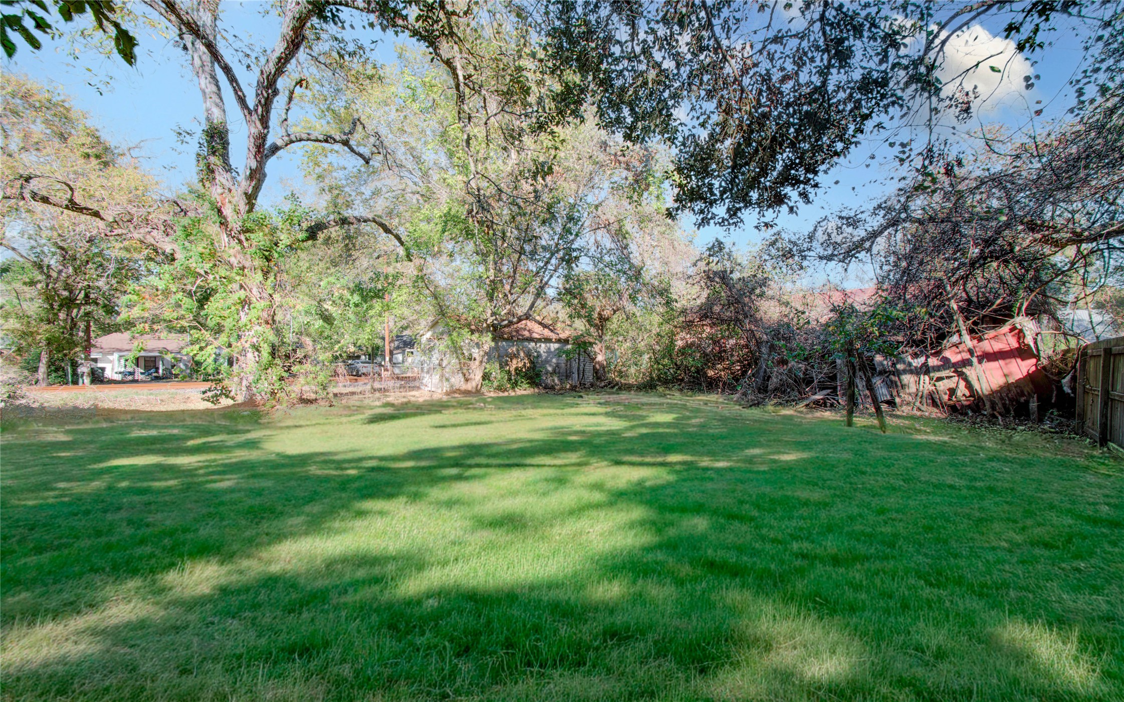 1003 Prairie Street Columbus, TX 78934 - Photo 23 of 29 a garden view