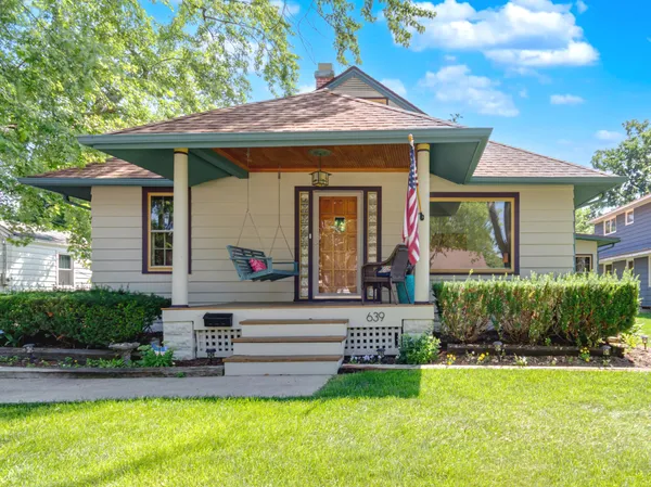 $450,000 | 639 South 2nd Street, West Dundee, IL 60118