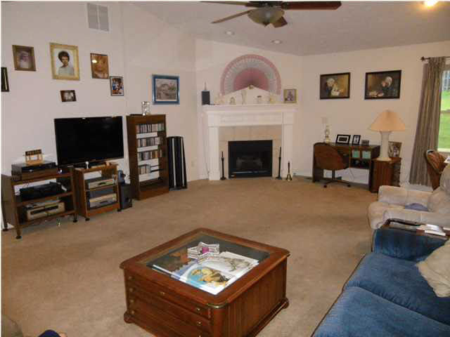 1505 Brixton Road Evansville, IN 47710 - Photo 2 of 10 Gallery Image 2