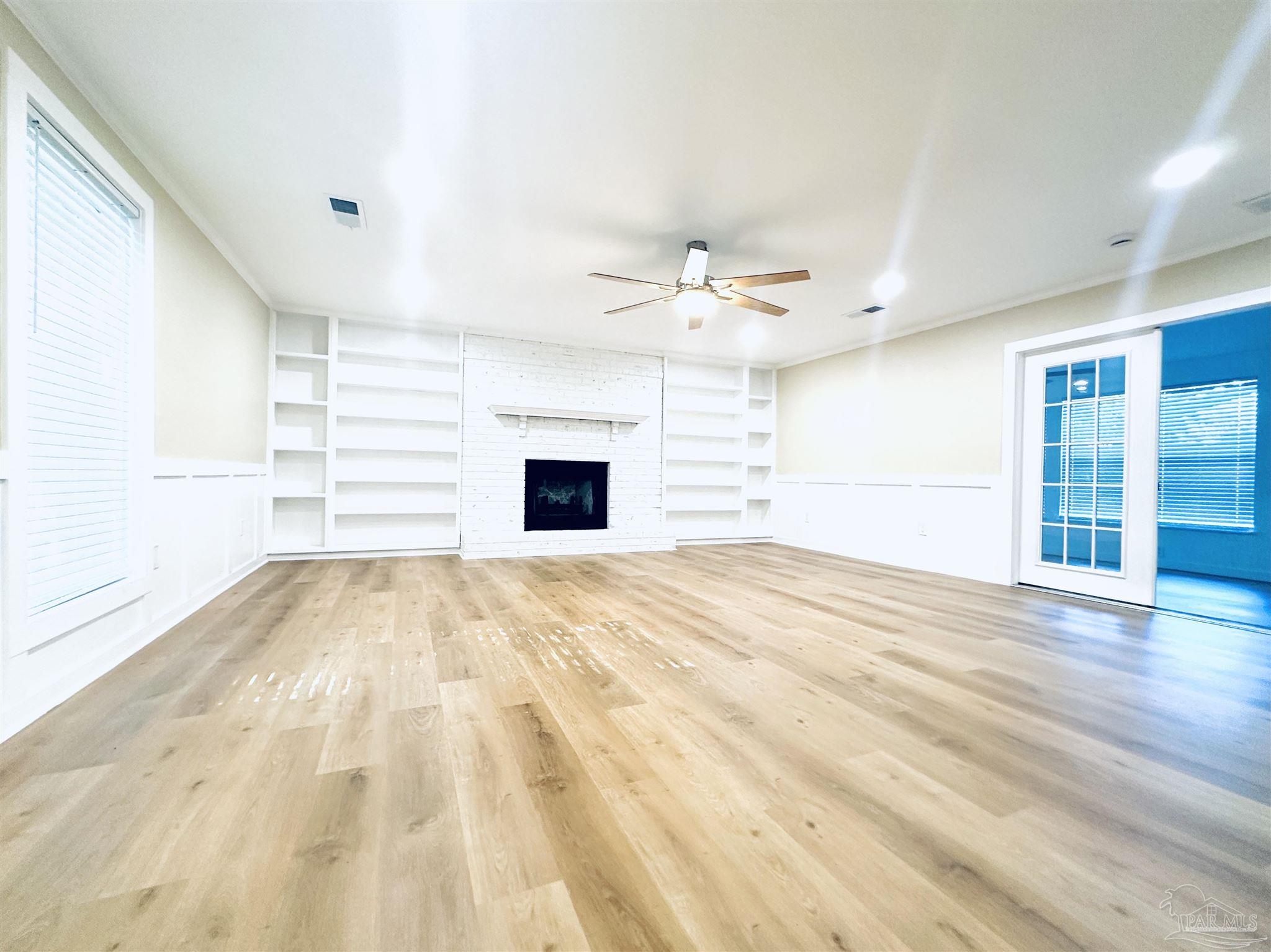 451 East 10 Mile Road Pensacola, FL 32534 - Photo 4 of 50 Gallery Image 4