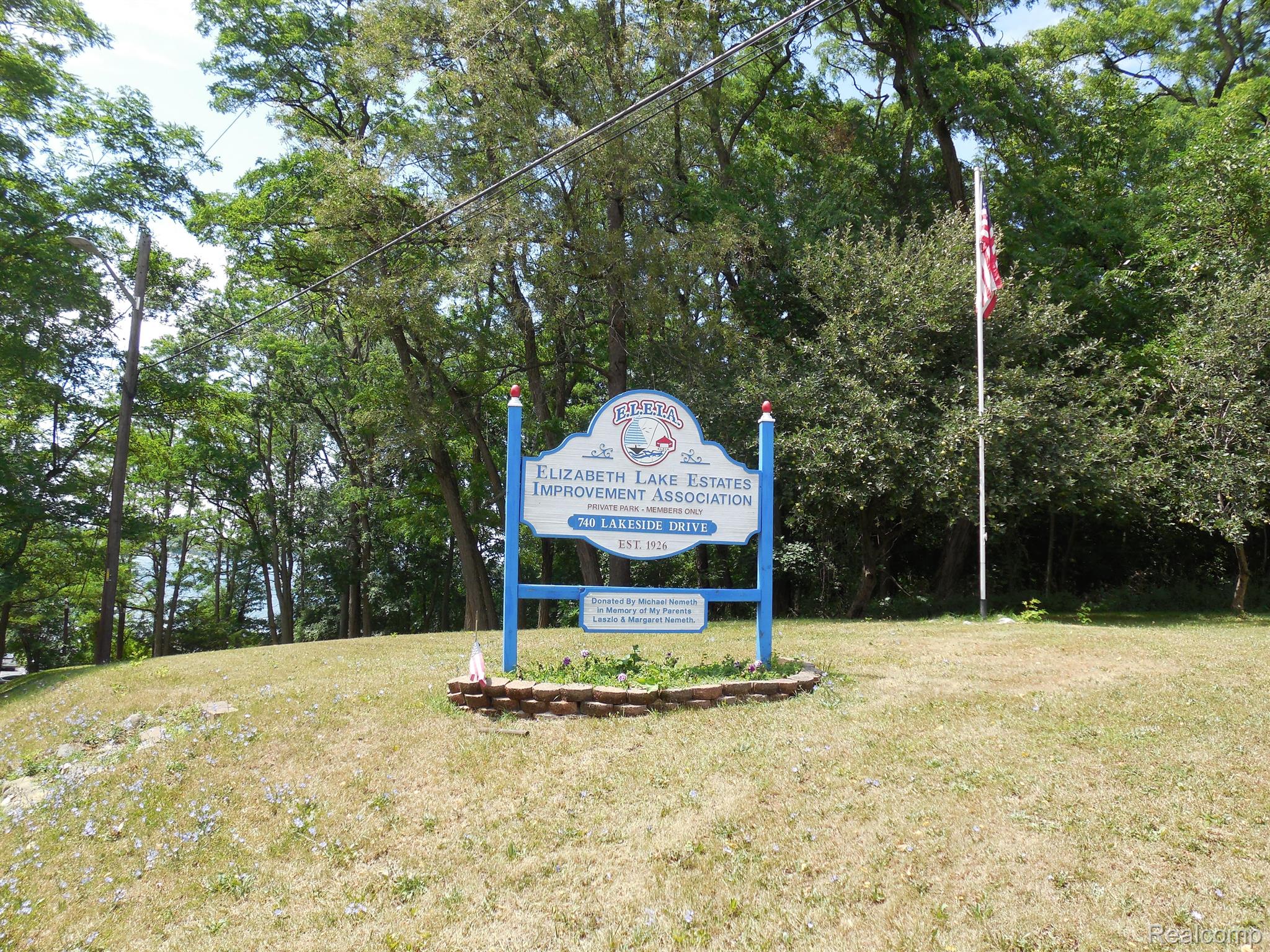 371 Dover Road Waterford, MI 48328 - Photo 25 of 30 Beach Entry