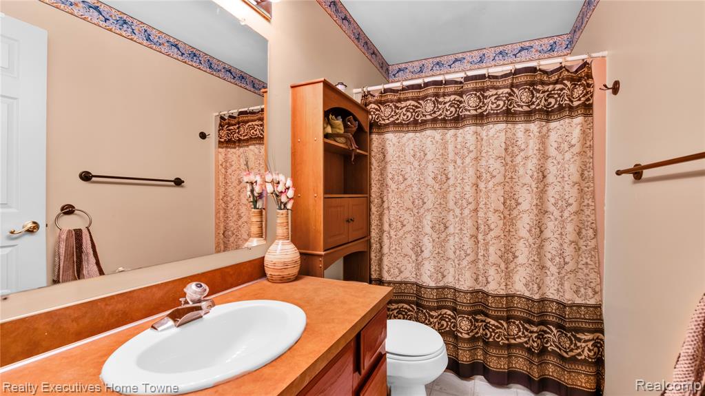 4779 Lakeshore Road Fort Gratiot, MI 48059 - Photo 15 of 33 Gallery Image 15