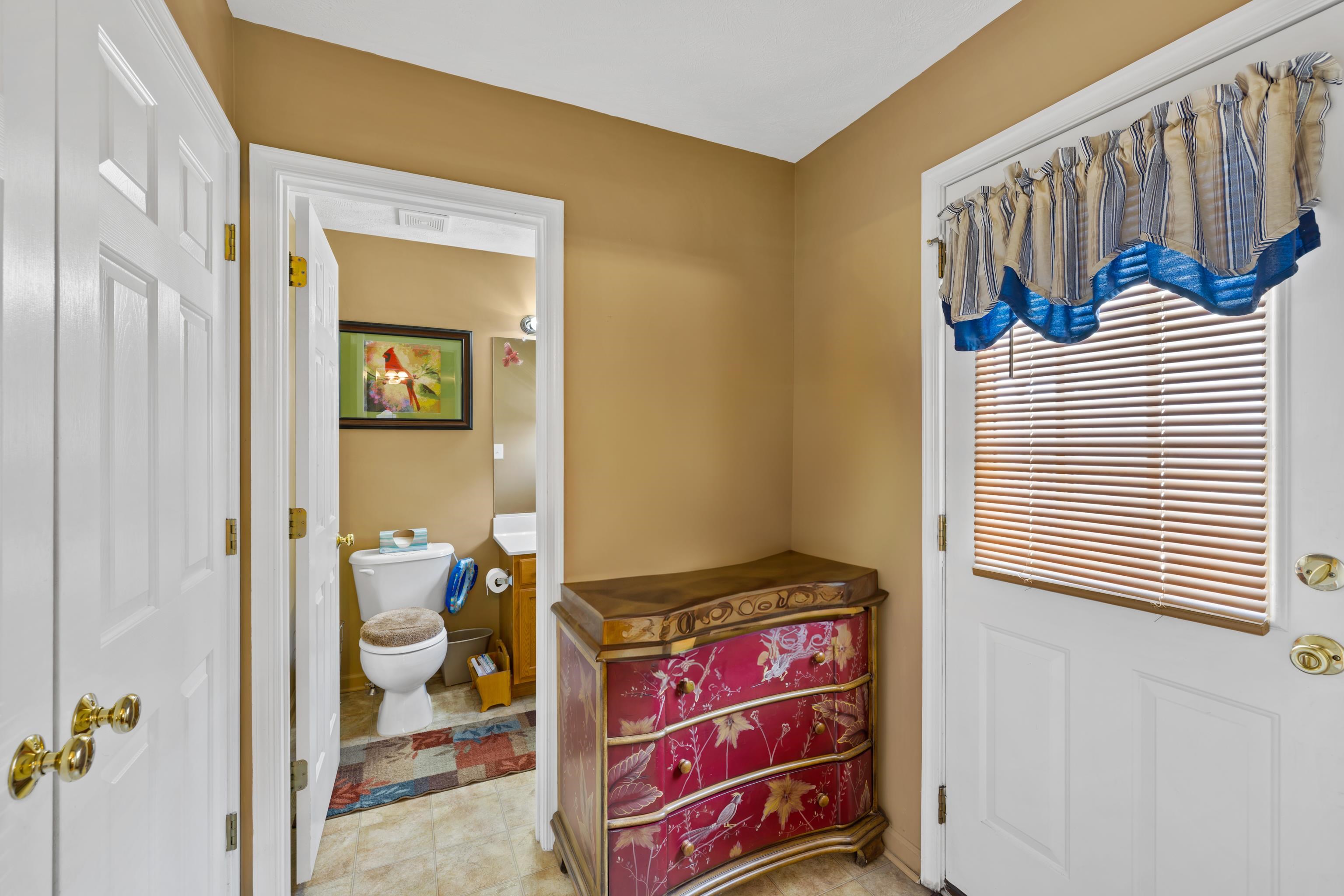 1008 Middlebrook Avenue Staunton, VA 24401 - Photo 41 of 62 Gallery Image 41