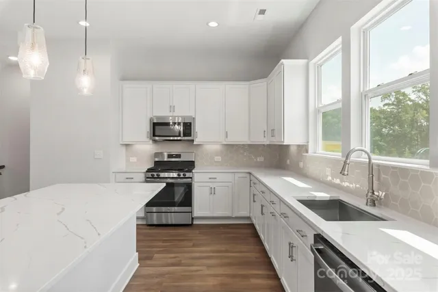 $427,656 | 417 Prine Place, Unit BRX0013, Charlotte, NC 28213