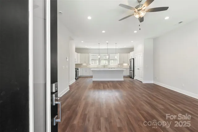 $427,656 | 417 Prine Place, Unit BRX0013, Charlotte, NC 28213