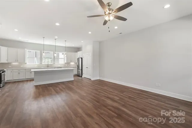 $427,656 | 417 Prine Place, Unit BRX0013, Charlotte, NC 28213