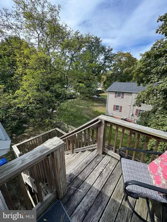 a view of a yard