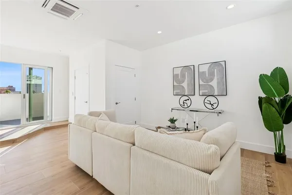 $12,500 | 1343 4th Street, Unit 202, Sarasota, FL 34236