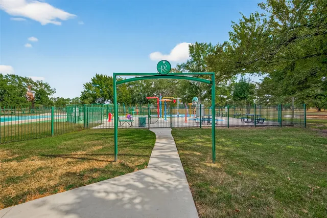 a view of a park with entertaining space