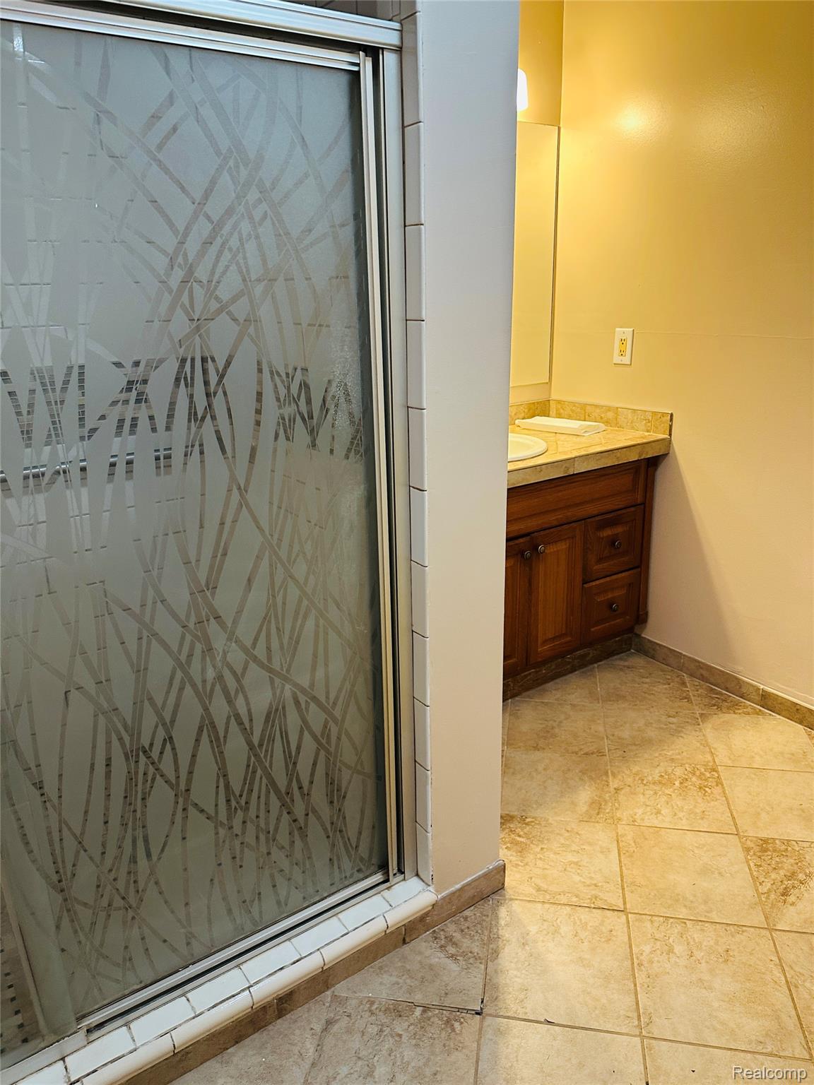 11270 Rushton Road, Unit 1 South Lyon, MI 48178 - Photo 16 of 26 Unit 2