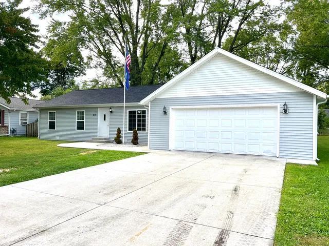 $227,000 | 415 Riverside Drive, Watervliet, MI 49098