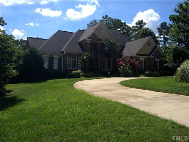 5205 Deergrass Court Raleigh, NC 27613 - Photo 1 of 25 From the circular driveway begins the tour of your new home. Exterior Front